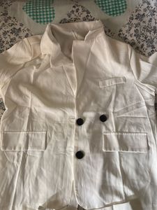Chic White Blazer &amp; Shorts Set