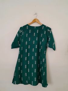 Green Printed Kurta (Women's)
