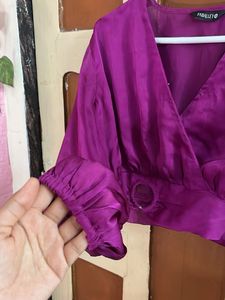 Stylish Purple V-Neck Crop Top