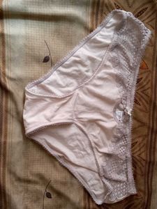 Comfortable Lace Trim Briefs