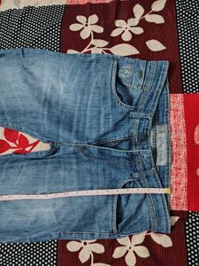 men blue jeans