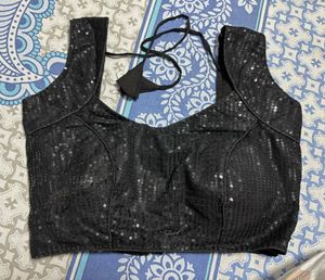 Elegant Black Saree with Unstitched Blouse 🖤