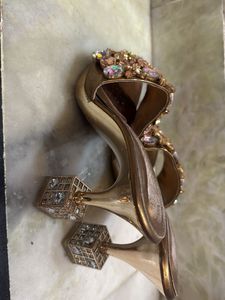 elegant pencil heel