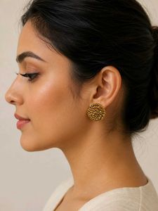 Elegant Gold Stud Earrings