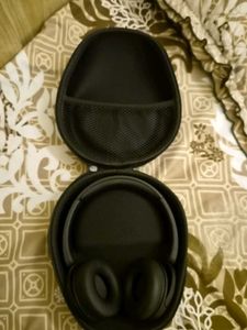 Sony WH-CH520/LZ Headphones with Cover