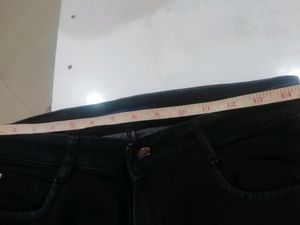 Black skin fit jeans