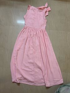 Elegant Pink Midi Dress with Bow Detail