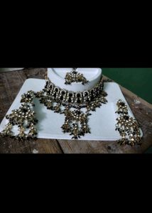 Elegant Black & with Choker Set