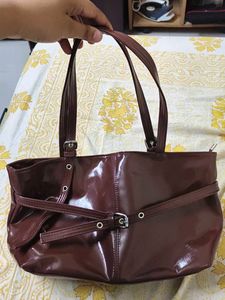Buckle shoulder bag