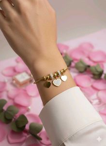 Heart Charm Bangle