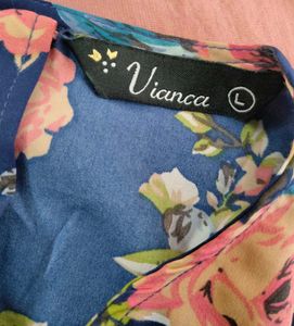 🌺 Vianca Floral Bell-Sleeve Top 🌸