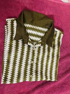 Stylish Printed Button-Up Shirt