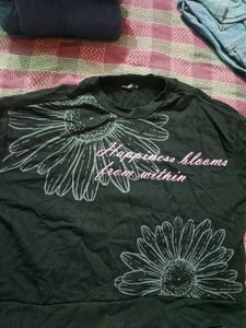 Black Floral Graphic Sweatshirt