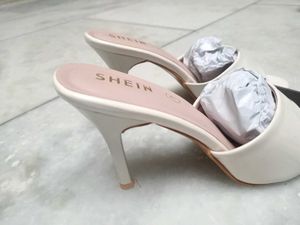 y2k Branded heels