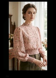 Chic Vintage Floral Print Blouse