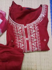 Maroon Kurta Set with Scarf