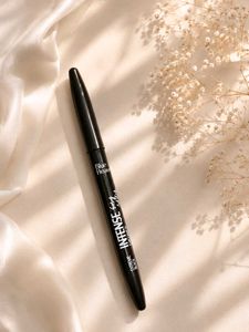 Swiss Beauty Compact Powder, Blue Heaven Eyeliner