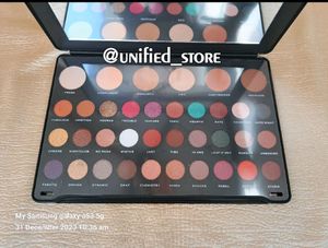 Makeup Revolution Beautiful Eyeshadow Palette