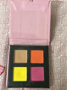 My Glamm Hot Mess Eyeshadow