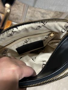 Kleio Sling Bag