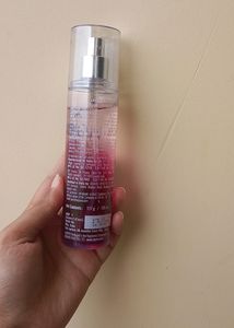 Layers Wottagirl Purfume