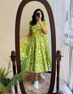 Chic Green Floral Maxi Dress