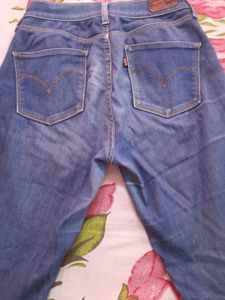 levis women Blue strechable