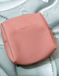MAC bags/pouches 😍❤️