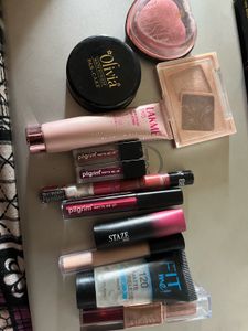 Makeup Lot: Lipsticks &amp; Primer