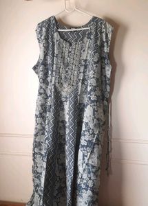 Elegant Kalidar sleeveless Kurti