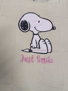 Peanuts Snoopy "Just Smile" T-Shirt