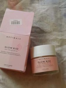Oriflame Optimals Glow Rise Day Cream SPF 20