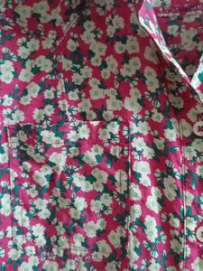 Chic Floral Print Shirt