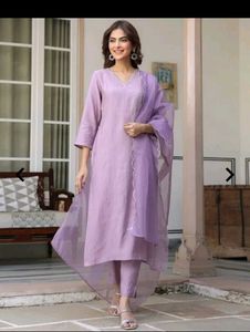 Lilac Ethnic Kurta Set with Scalloped Dupatta (3-P