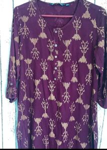 Avaasa ikkat maroon printed onKurta