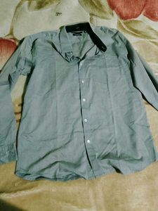 Stylish Green Button-Up Shirt
