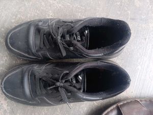 Nike Black Casual Sneakers