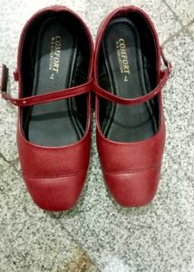Chic Red Flats
