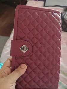 Quilted maroon  Wallet Nestasia