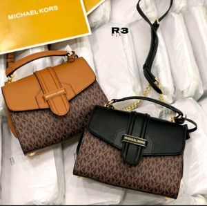 Micheal kors Slingbags