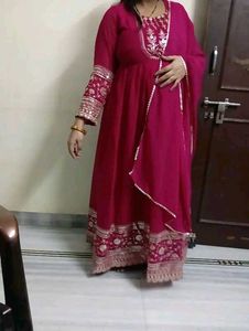 Elegant Pink Embroidered Anarkali Kurta