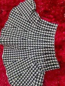 Houndstooth mini Skirt Price Drop ✔️✔️