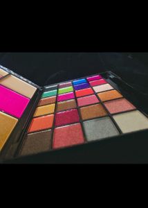 Lakyou Beauty Makeup Pallet