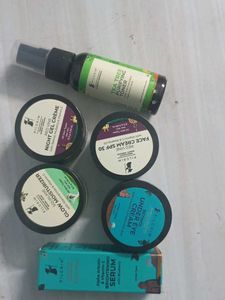 Pilgrim Skincare Set - Toner, Moisturizer &amp; More