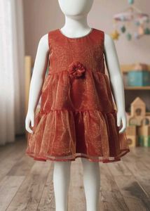 Beautiful Frock with hair Bow without use