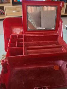 Vintage Red Makeup Organizer Box