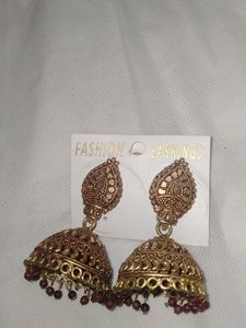 Maroon Jhumka