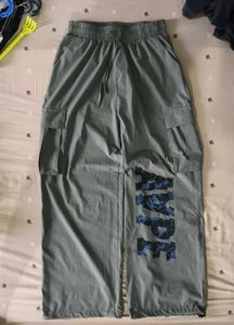Stylish Cargo Pants with Logo Detail