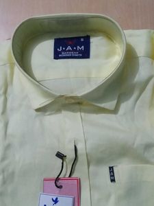 Men's Yellow Classic Button-Up Shirt