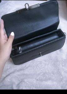 Classy Balck Hand Bag